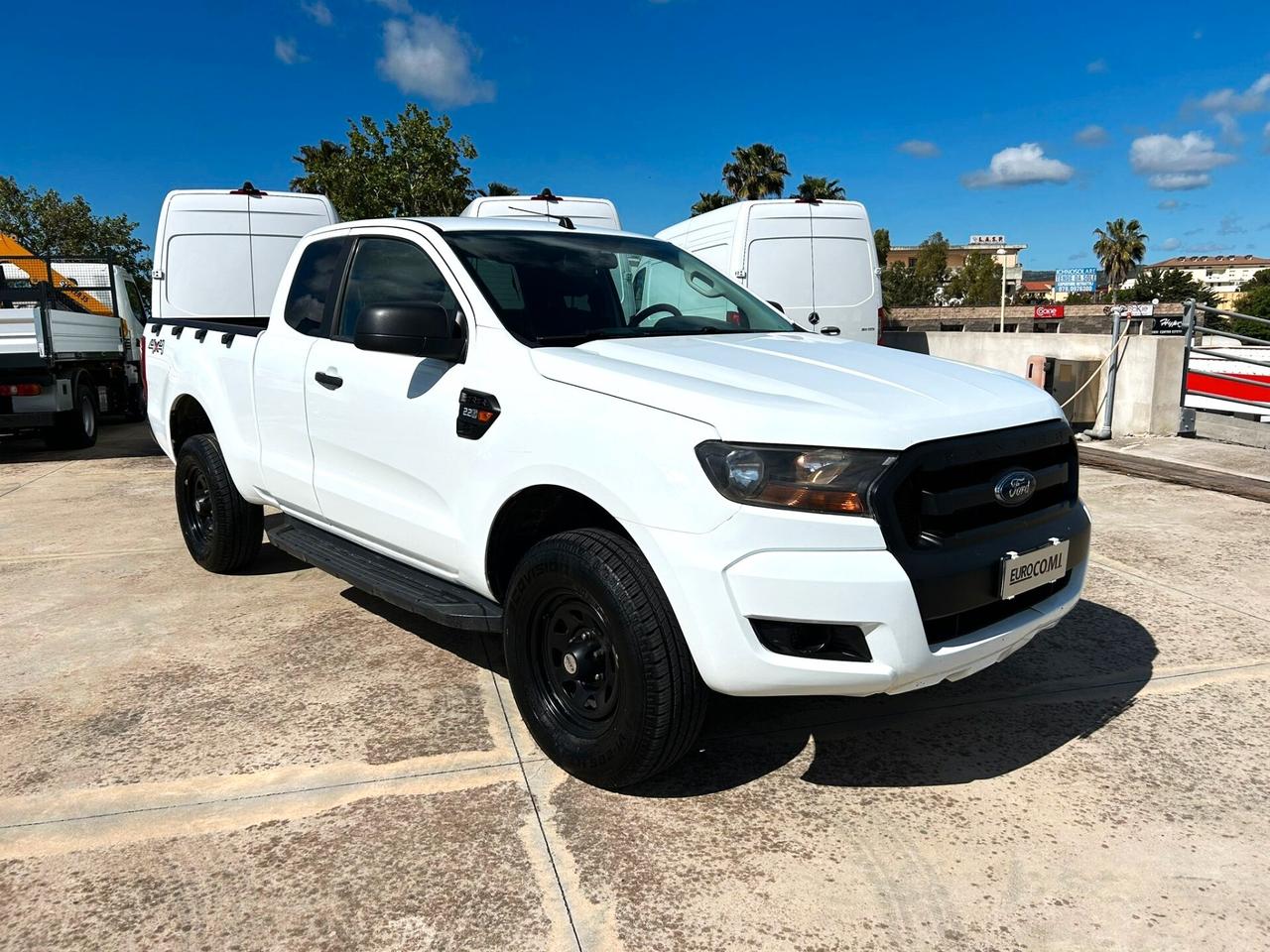 Ford Ranger 2.2 160 cv XL Supercab 4 posti 4wd gancio traino