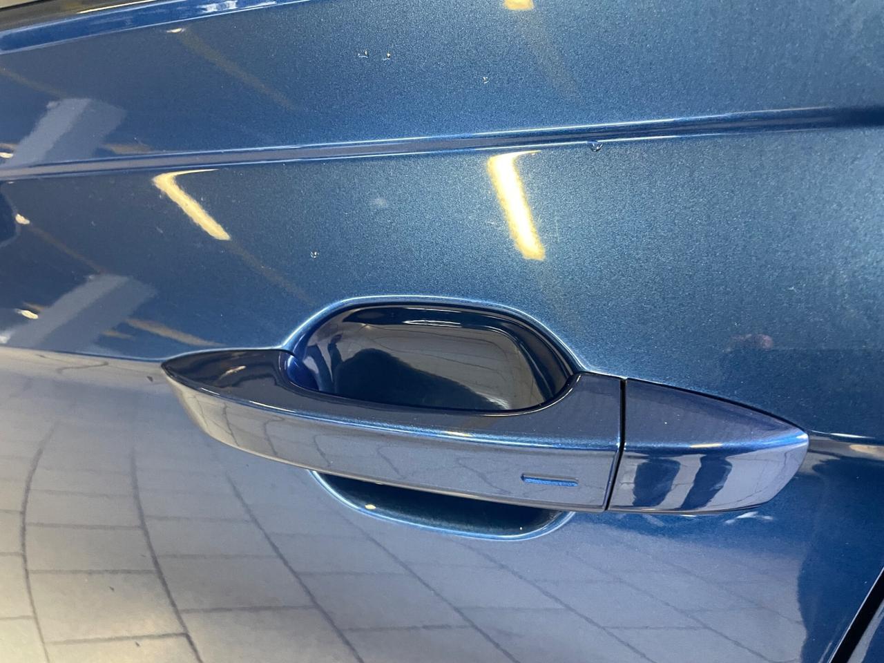 Volkswagen Taigo 1.0 TSI 115 CV DSG R-Line Black 18 keyless