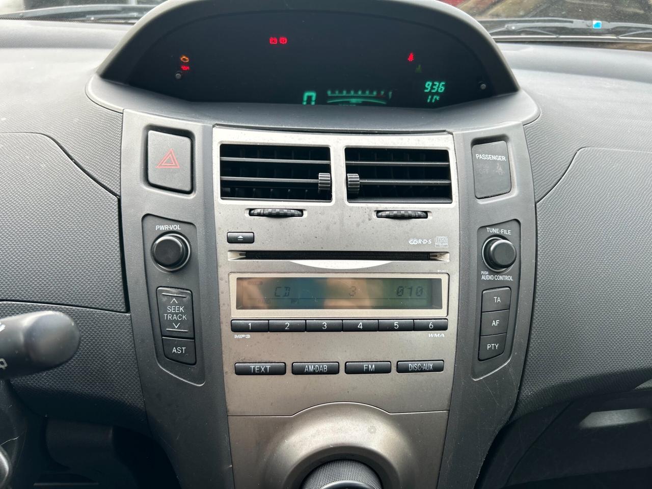 Toyota Yaris 1.0 5 porte Sol