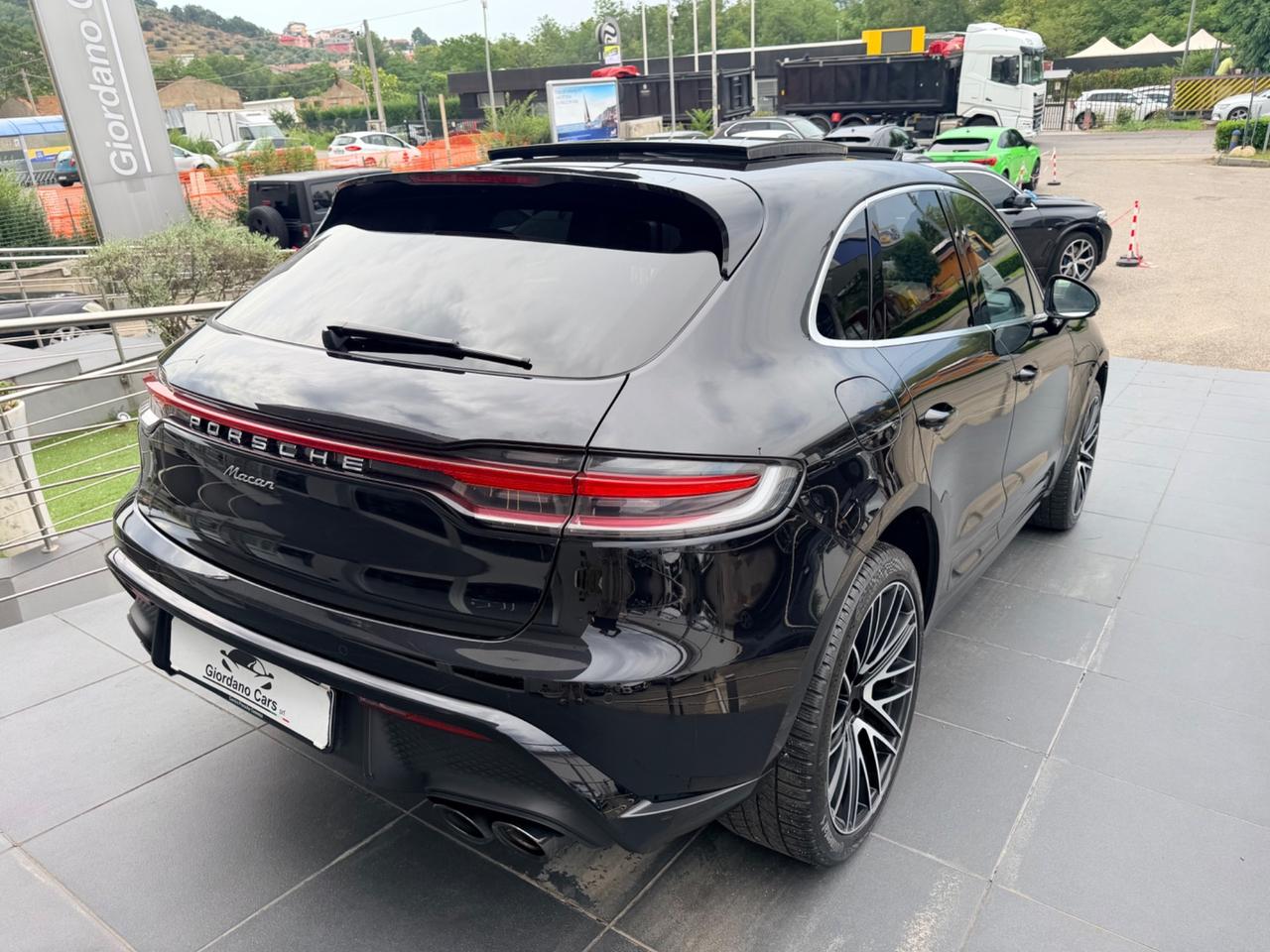 Porsche Macan 2.0 265cv in garanzia