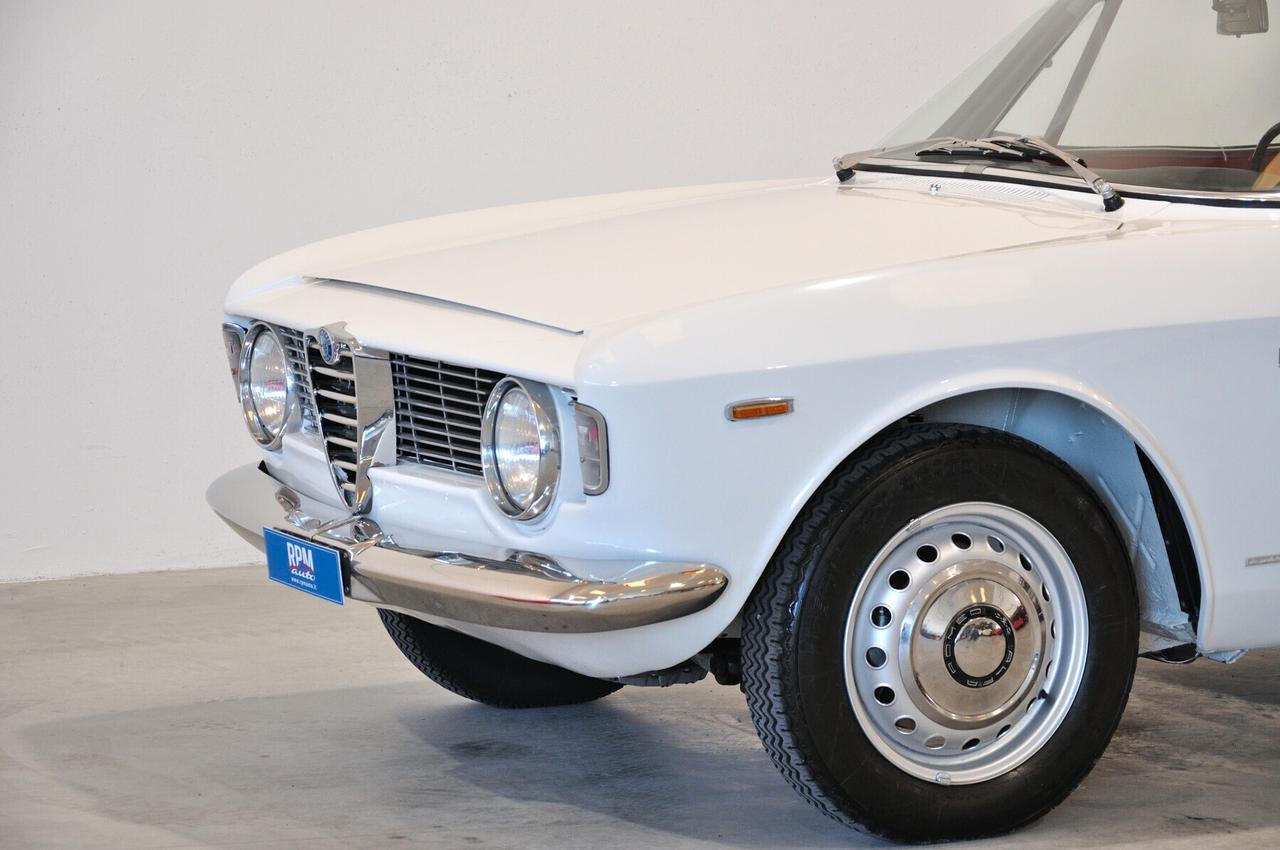 Alfa Romeo GT Giulia Sprint GT 1.6 105.02