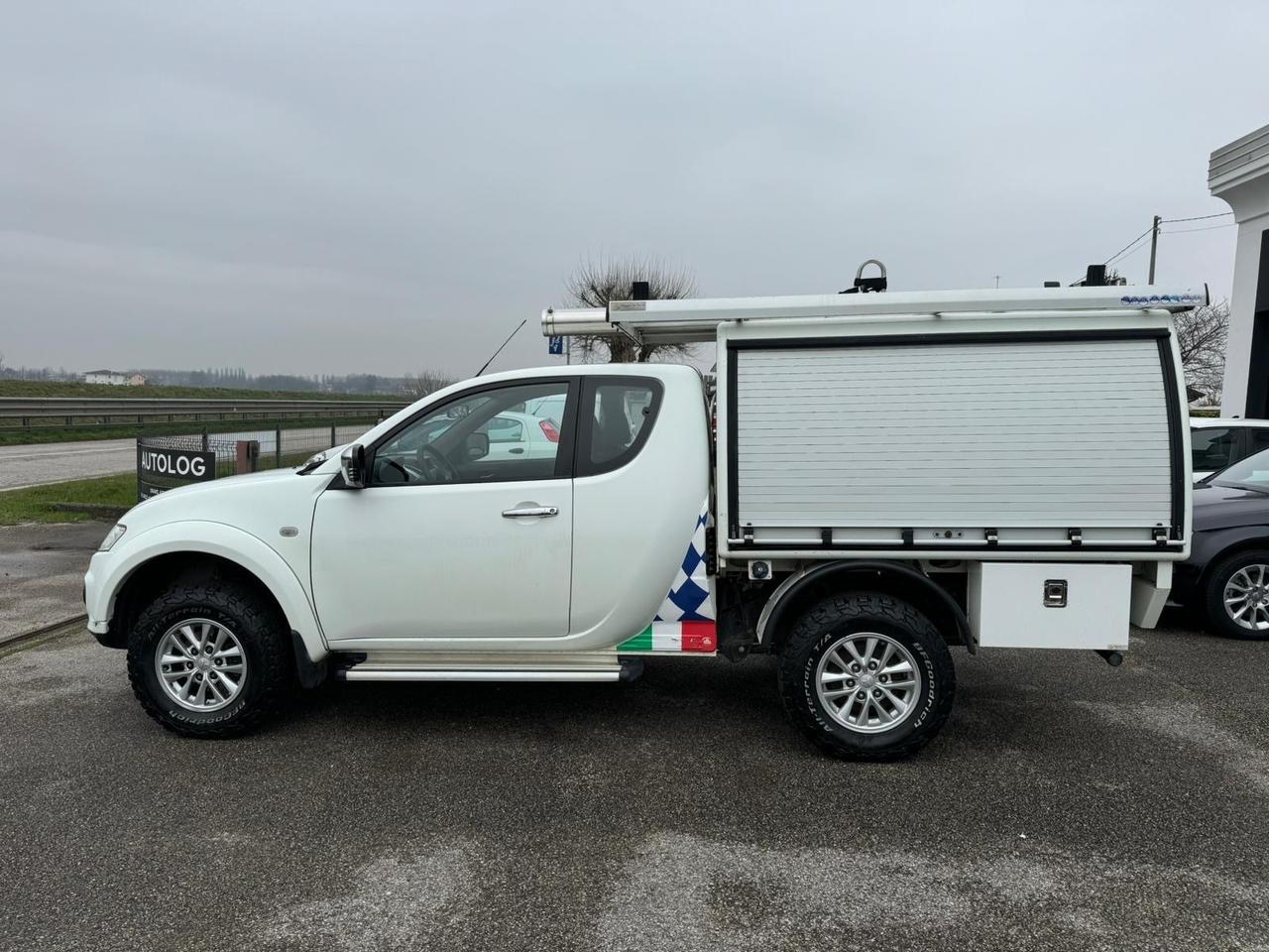 Mitsubishi L200 2.5 DI-D/136CV SC Inform DPF