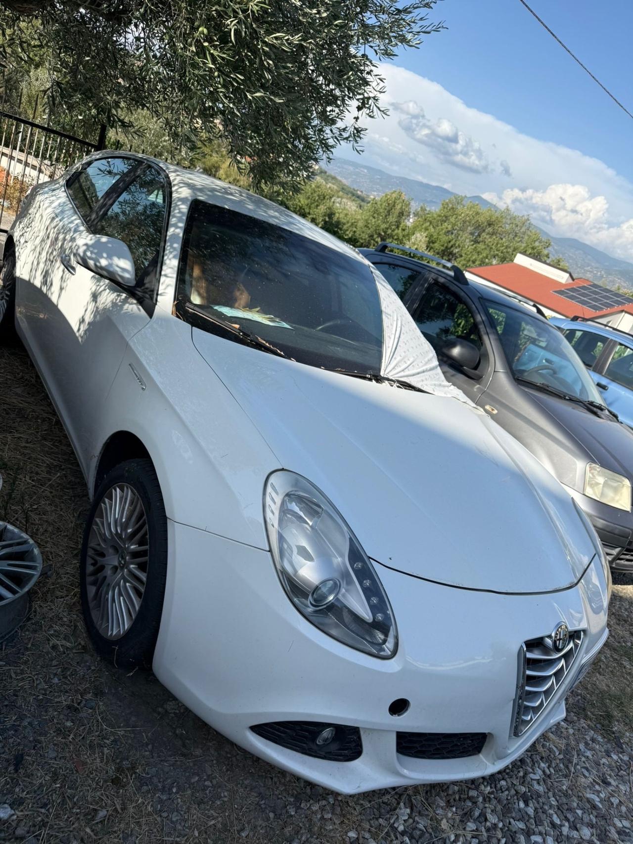 Alfa Romeo Giulietta CINGHIA DISTRIBUZIONE ROTTA