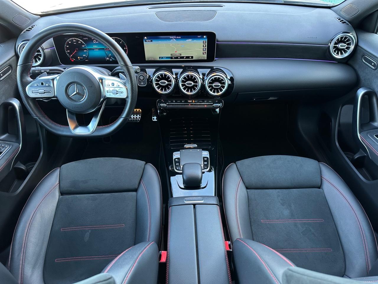 Mercedes-Benz A180d 116cv Premium AMG 2019