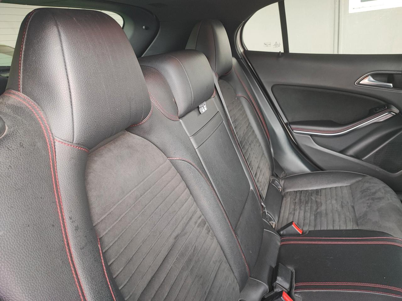 Mercedes-benz GLA 200 d Automatic 4Matic Premium