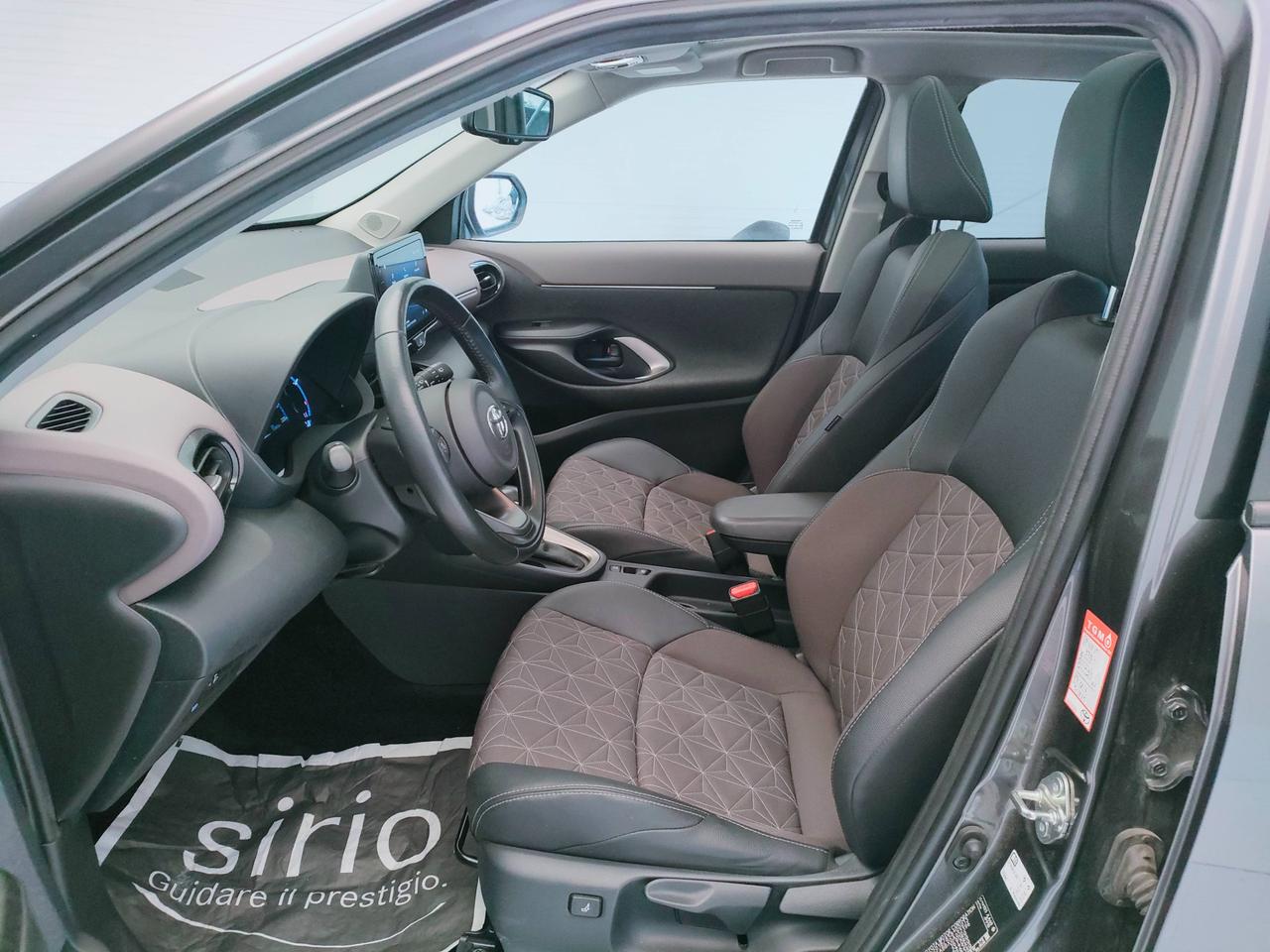 TOYOTA Yaris Cross - Yaris Cross 1.5h Lounge fwd 116cv e-cvt