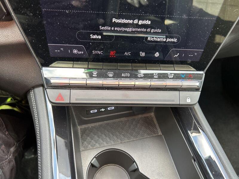 Renault Austral 2023 1.2 E-Tech full hybrid Iconic 200cv auto