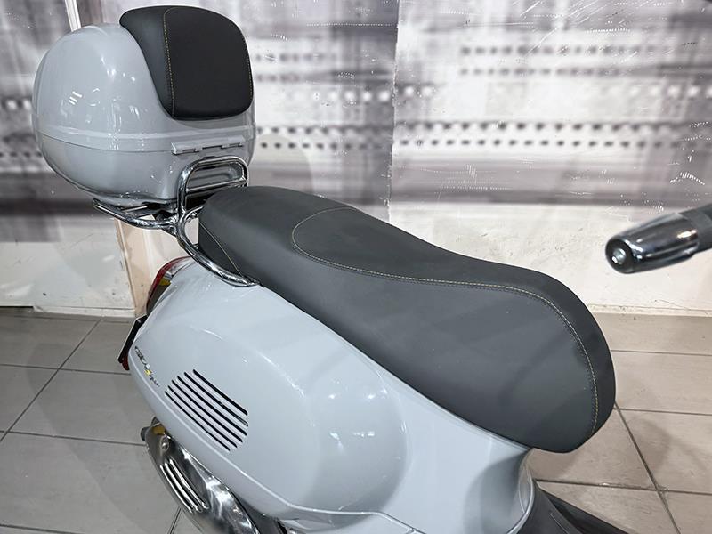 Piaggio Vespa GTS 300 SuperTech HPE Abs