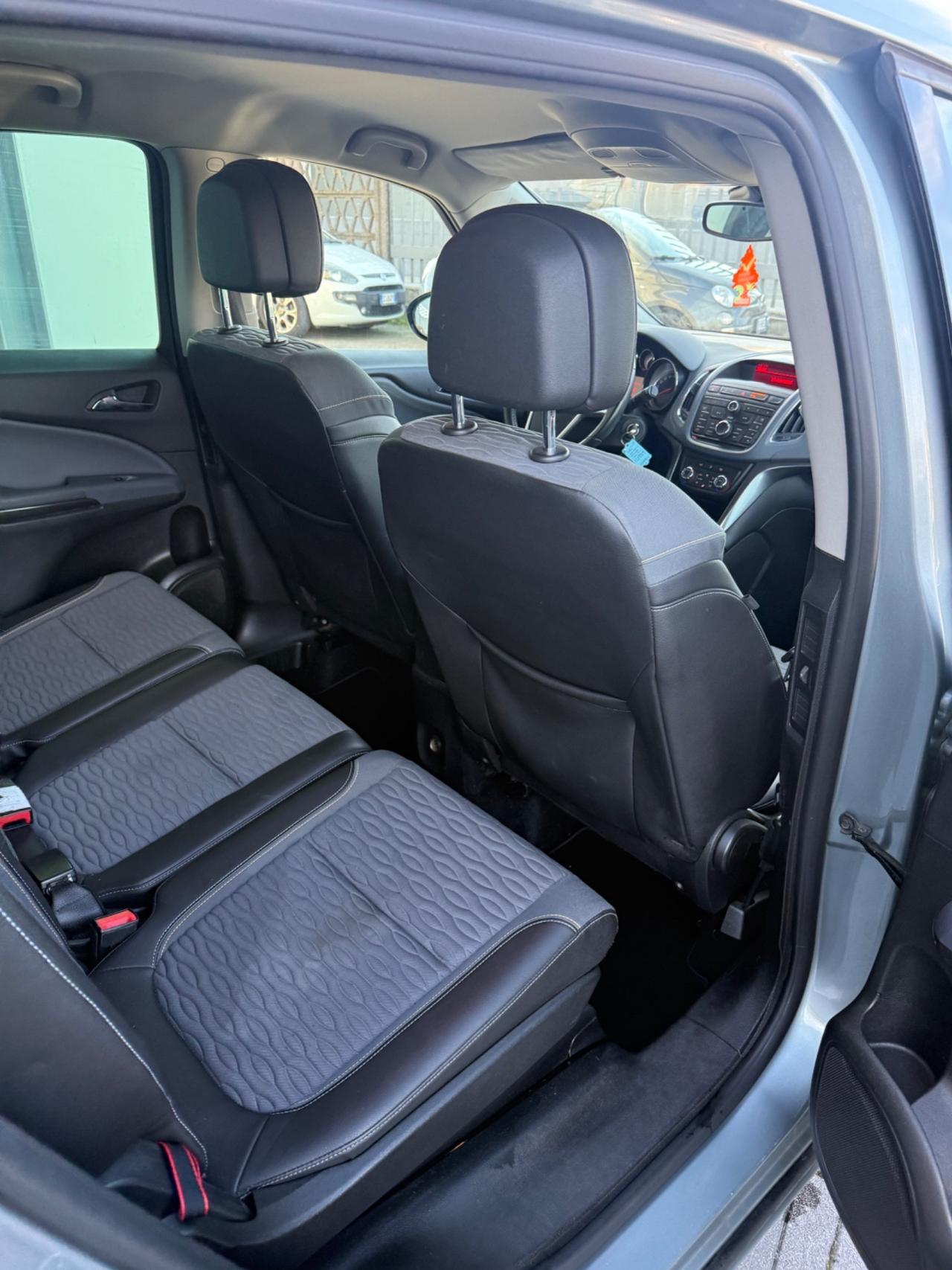 7 POSTI Opel Zafira Tourer 1.6 Turbo EcoM 150CV Cosmo