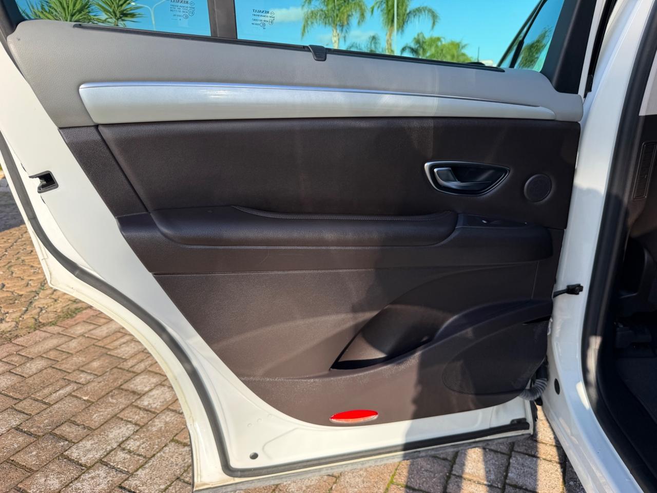 Renault Espace dCi 160CV EDC Energy Initiale Paris 4Control