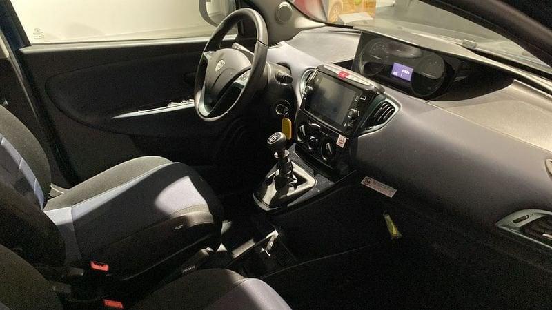 Lancia Ypsilon 1.0 FireFly 5 porte S&S Hybrid Gold Plus