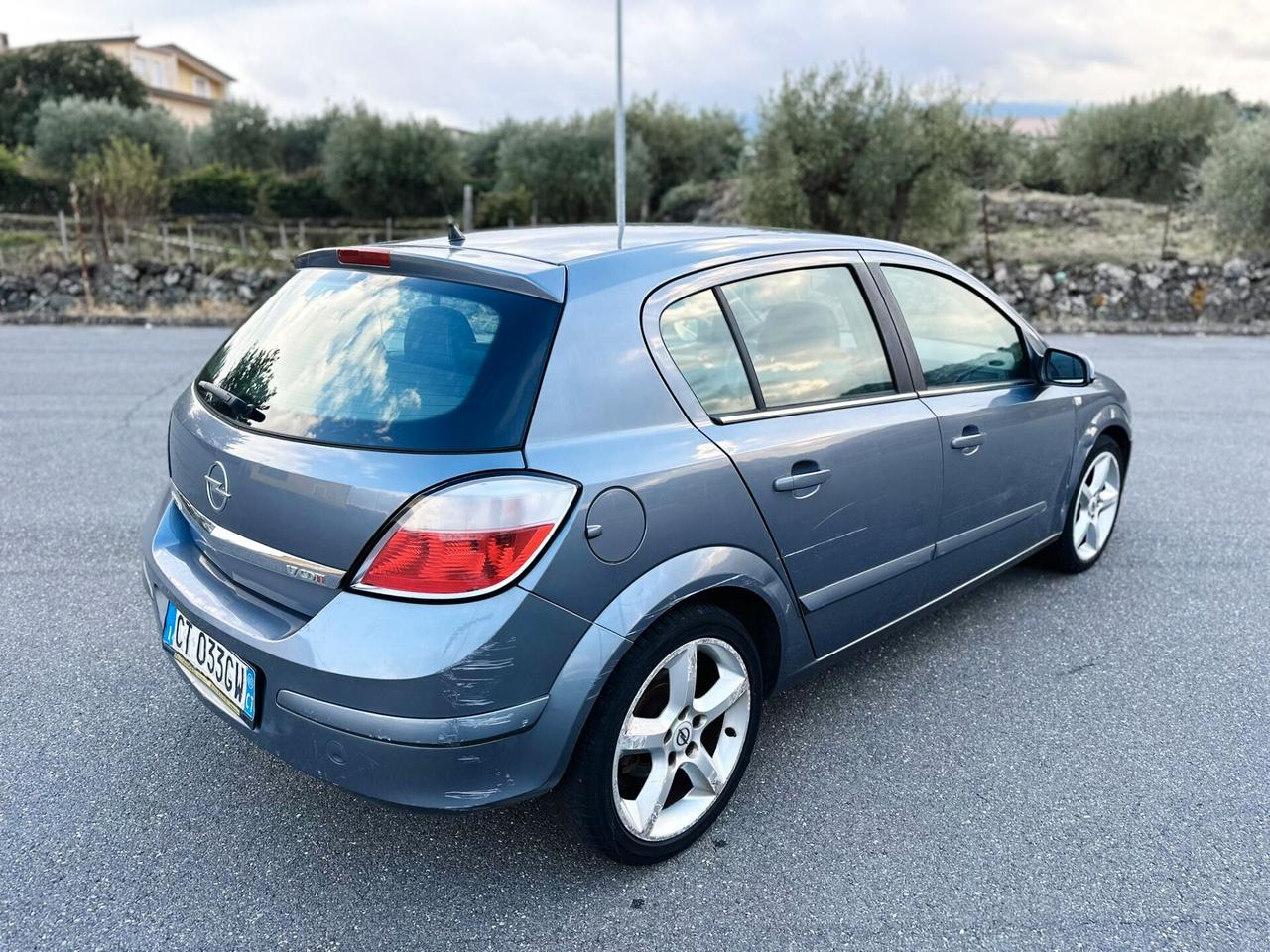 Opel Astra 1.7 CDTI 101CV 5 porte