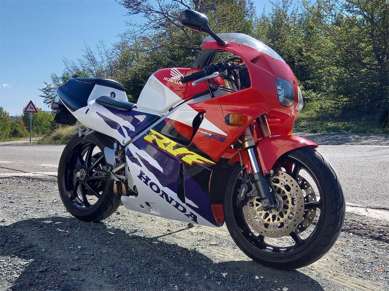 Honda RVF 400