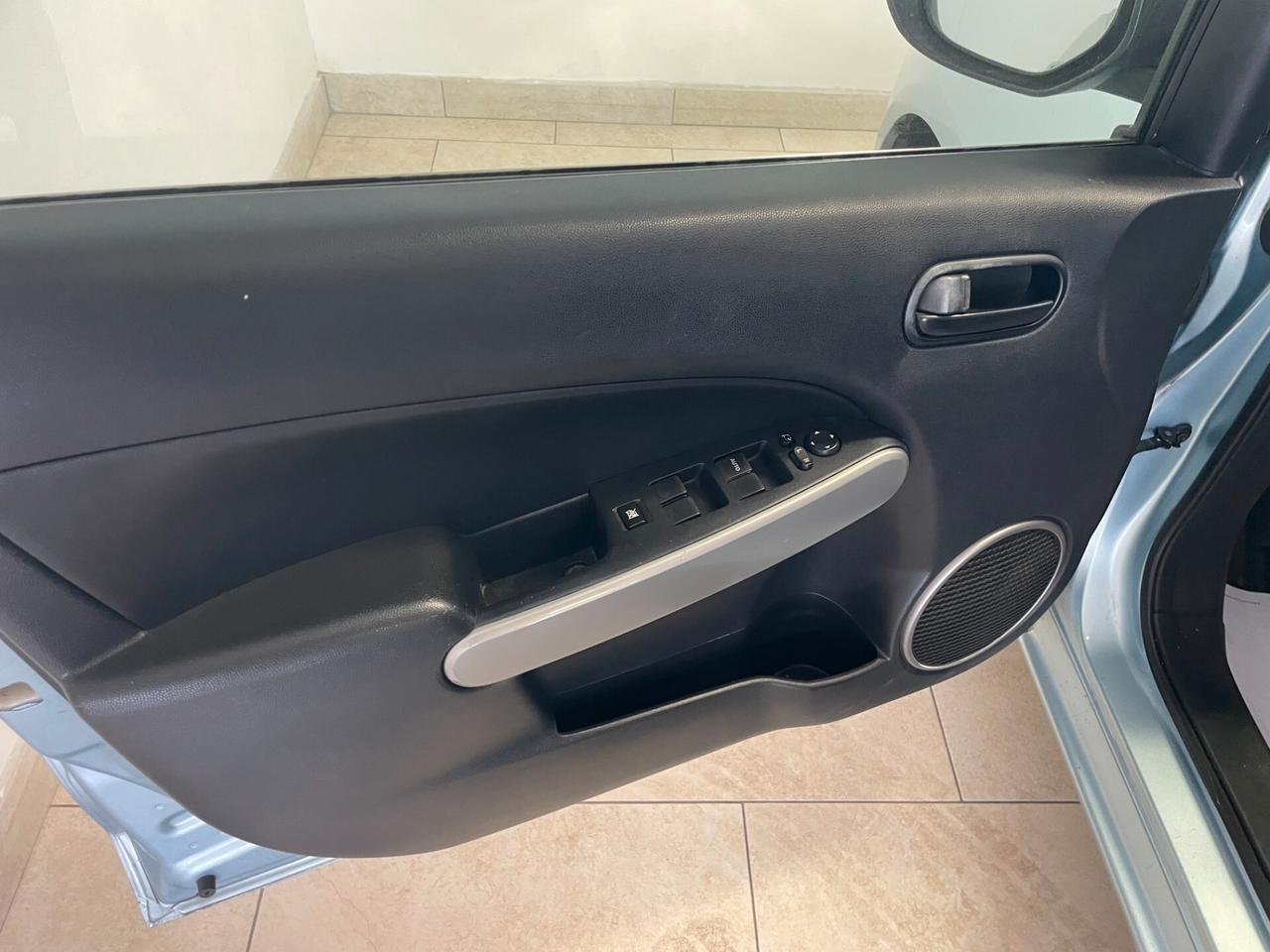 Mazda 2 1.3 5p. Fun FULL NEOPATENTATI TAGLIANDATA