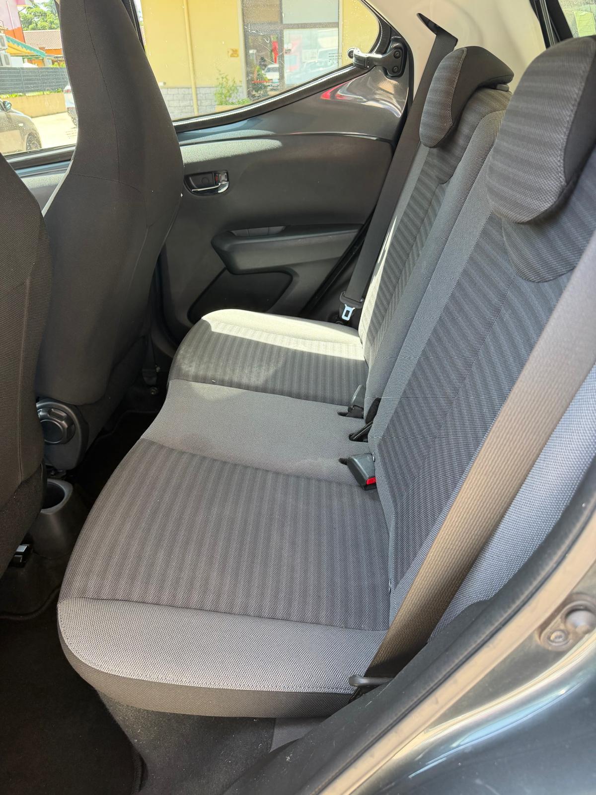 Toyota Aygo 1.0 VVT-i 72 CV 5 porte x-cool MMT
