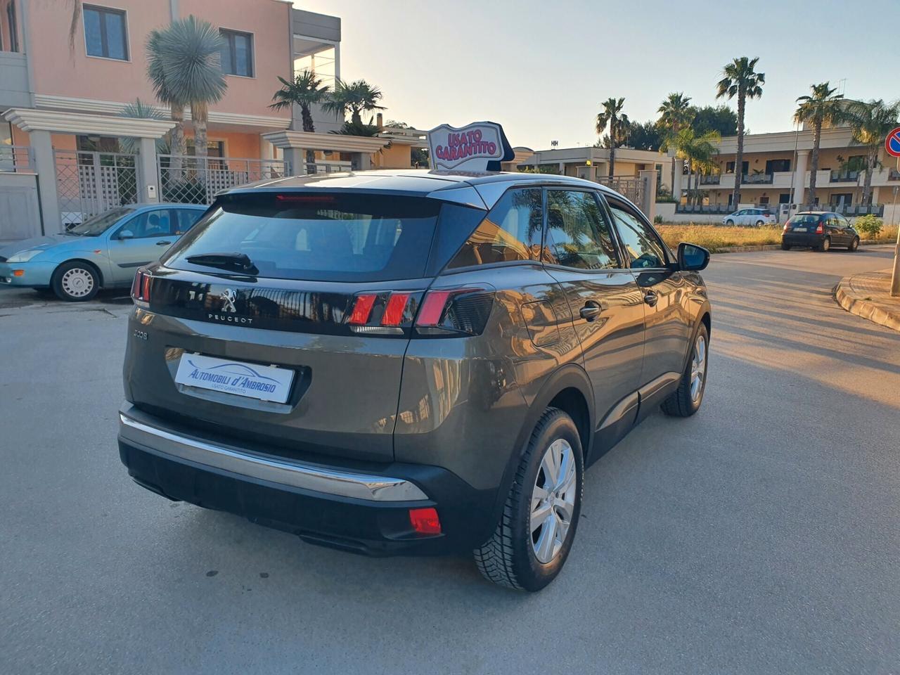 Peugeot 3008 Restayling 1.5 BlueHDi 130 Business my 19