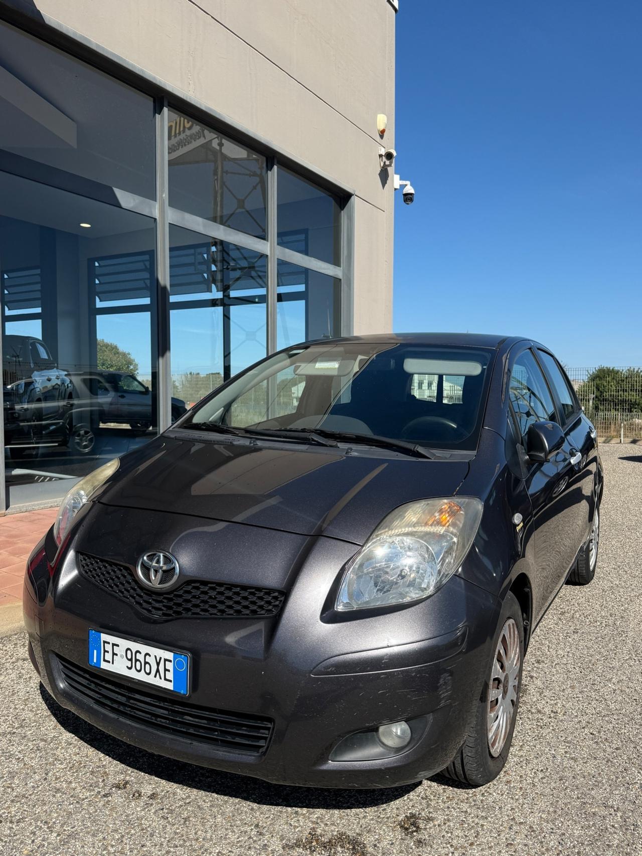 Toyota Yaris 1.3 5 porte Sol LEGGI BENE