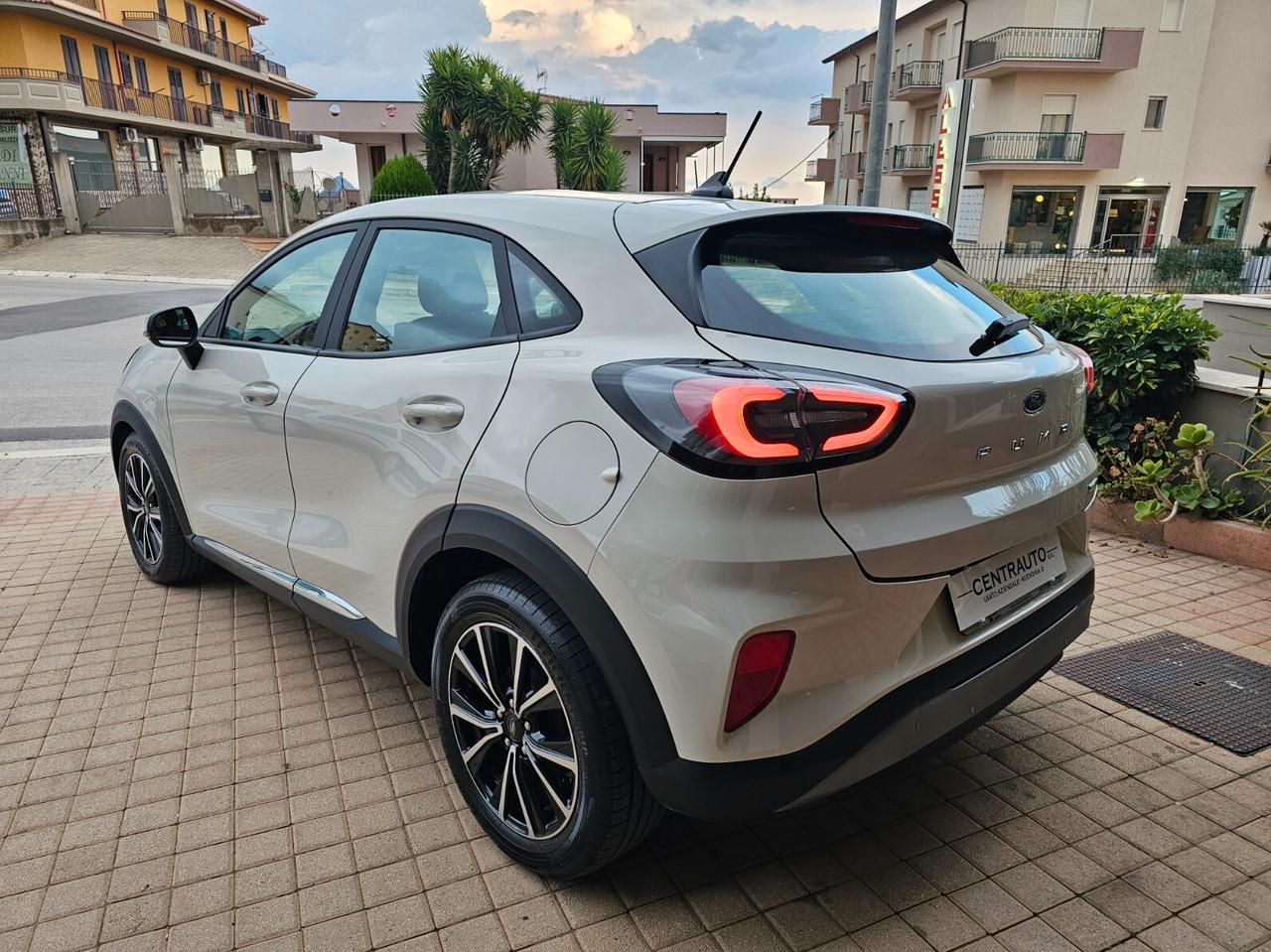 Ford Puma 1.0 EcoBoost Hybrid 125 CV S&S Titanium