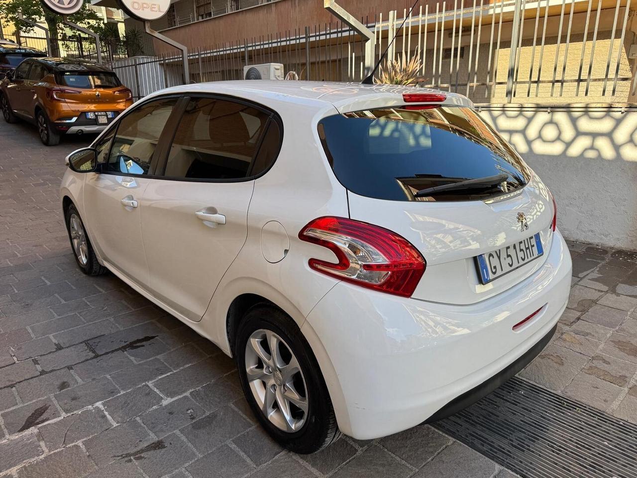 PEUGEOT 208 1.4 HDi 68CV 5 porte Active