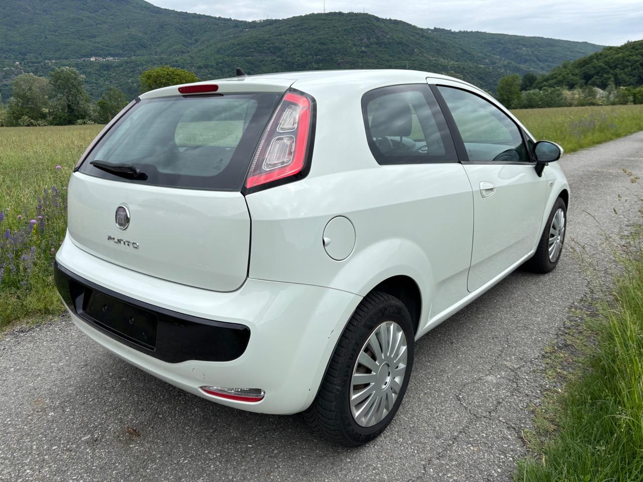 Fiat Punto Evo 1.4 benzina euro 5 PARI AL NUOVO