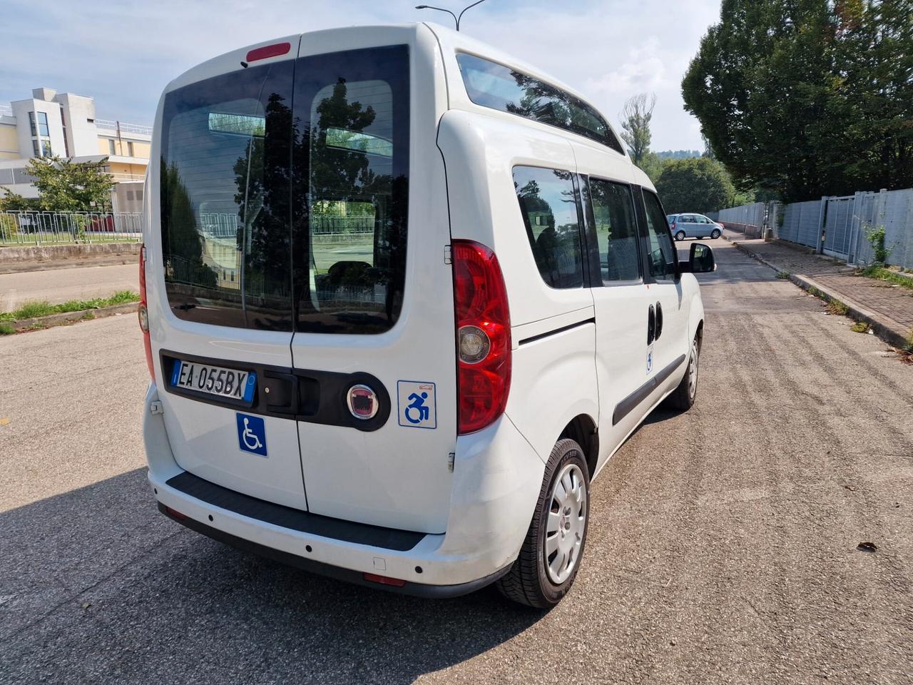 FIAT DOBLO' 1.6 MJT 16V trasporto disabili - 2011