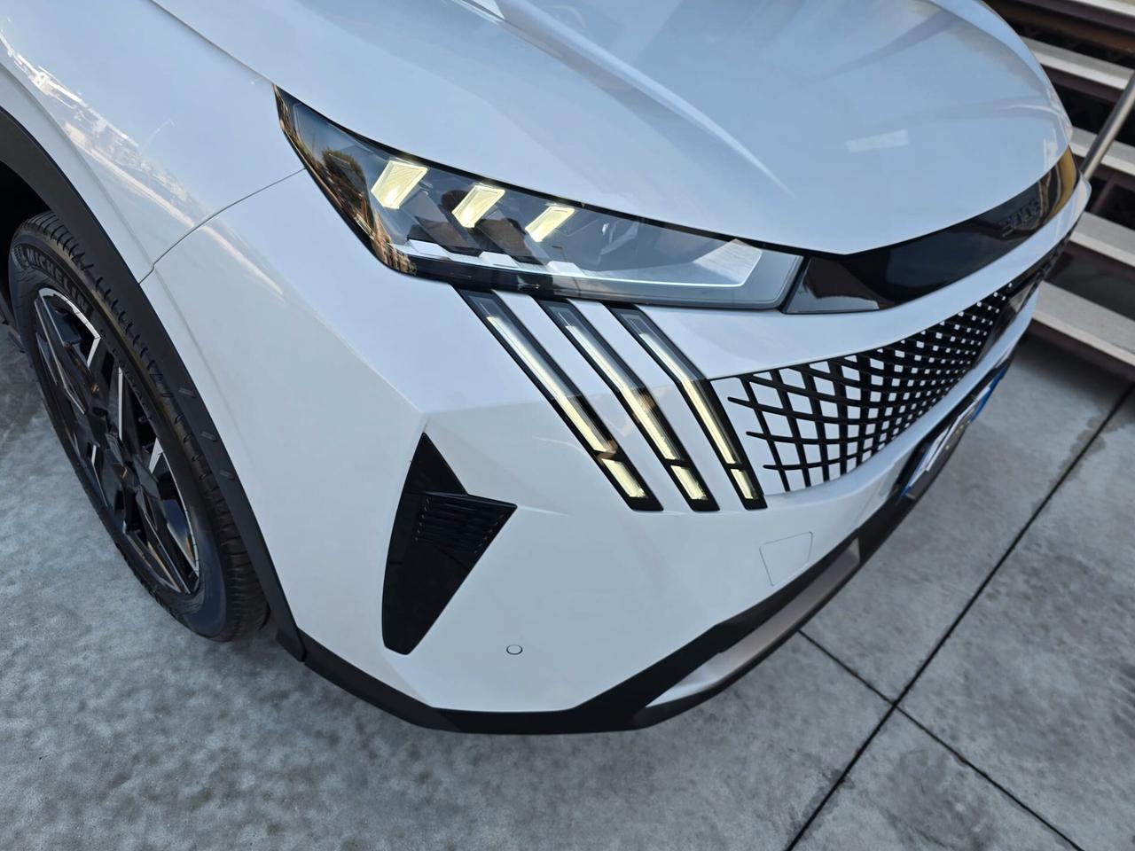 Peugeot 3008 Hybrid 136 e-DCS6 GT