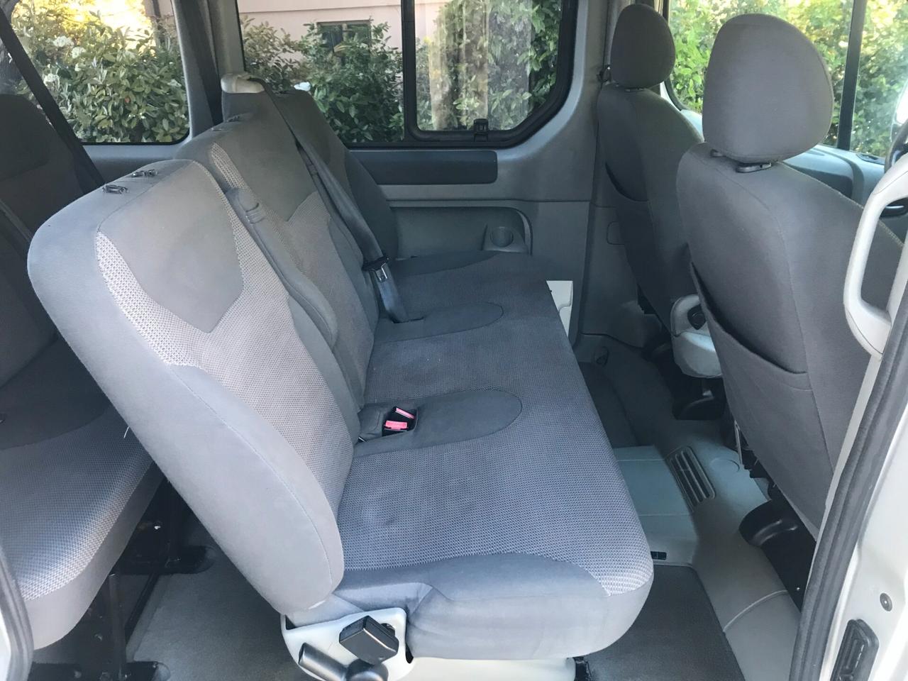 Opel Vivaro 27 2.5 CDTI 8 posti Automatico Gancio Traino