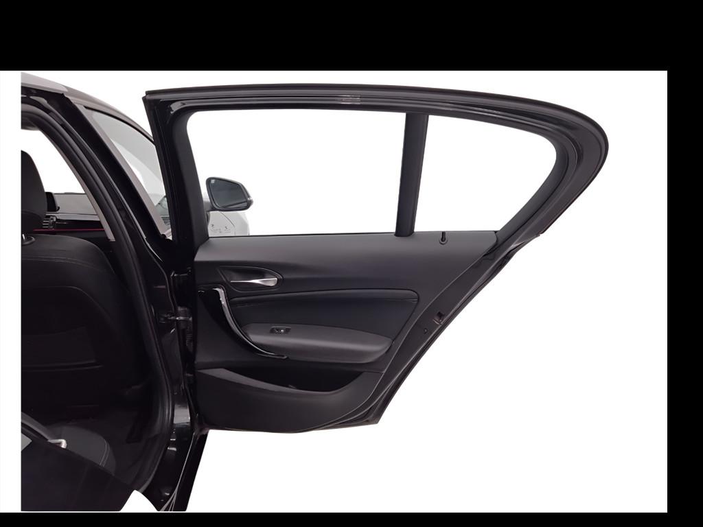 BMW Serie 1 F/20-21 2015 - 118d Sport auto 5p my18