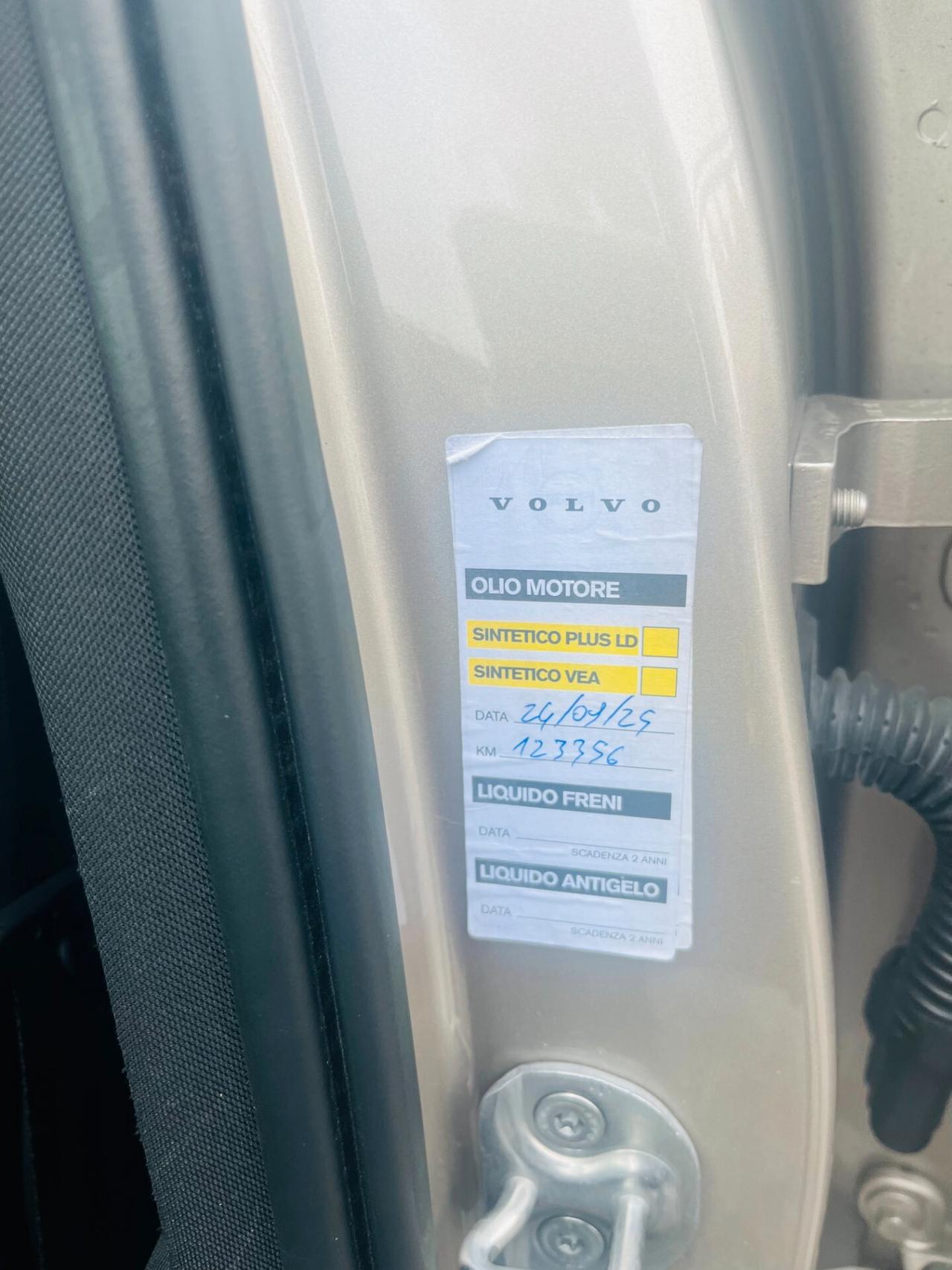 Volvo V90 Cross Country B4 (d) AWD automatico Ultimate