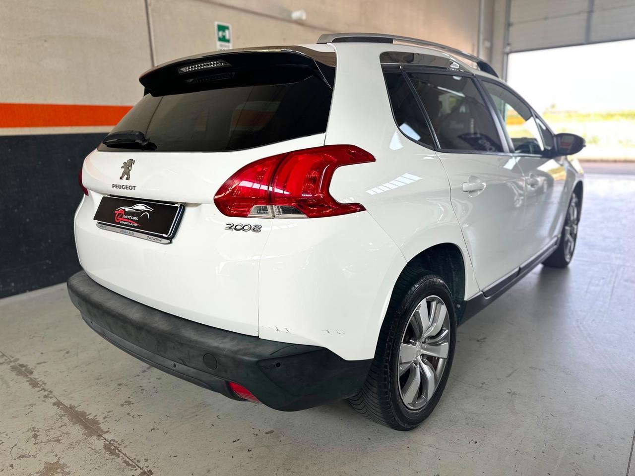 Peugeot 2008 PureTech 82 Allure NEOPATENTATI
