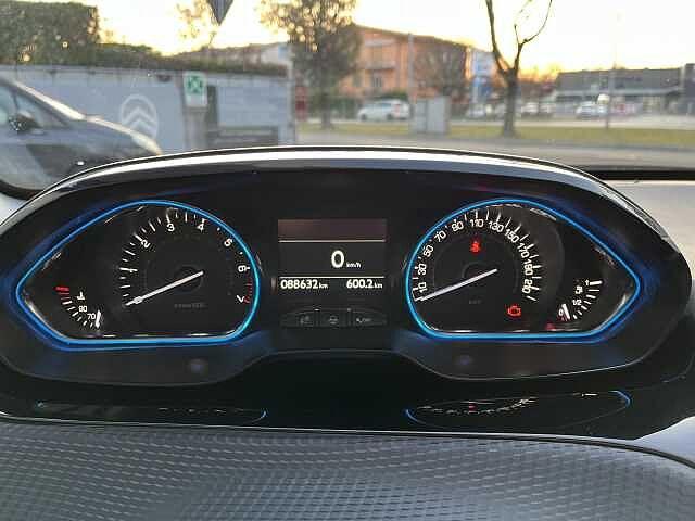 Peugeot 2008 PureTech Turbo 110 S&S Allure