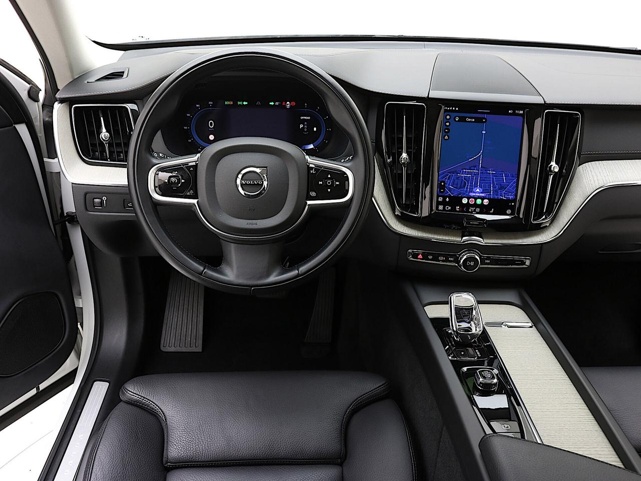 Volvo XC60 B4 AWD auto Inscription TETTO APRIBILE
