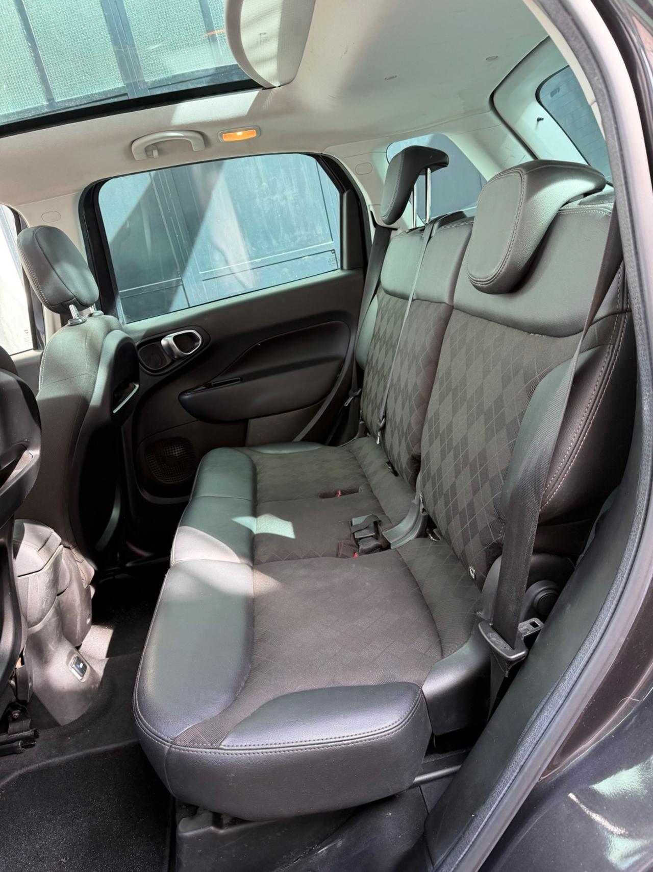 Fiat 500L LOUNGE con tetto panoramico