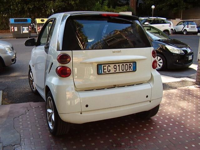 Smart ForTwo 1000 52 kW coupé passion