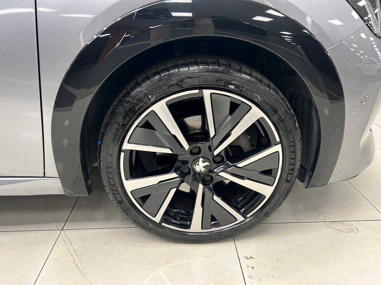 Peugeot 208 PureTech 130 Stop&Start EAT8 5 porte GT Line