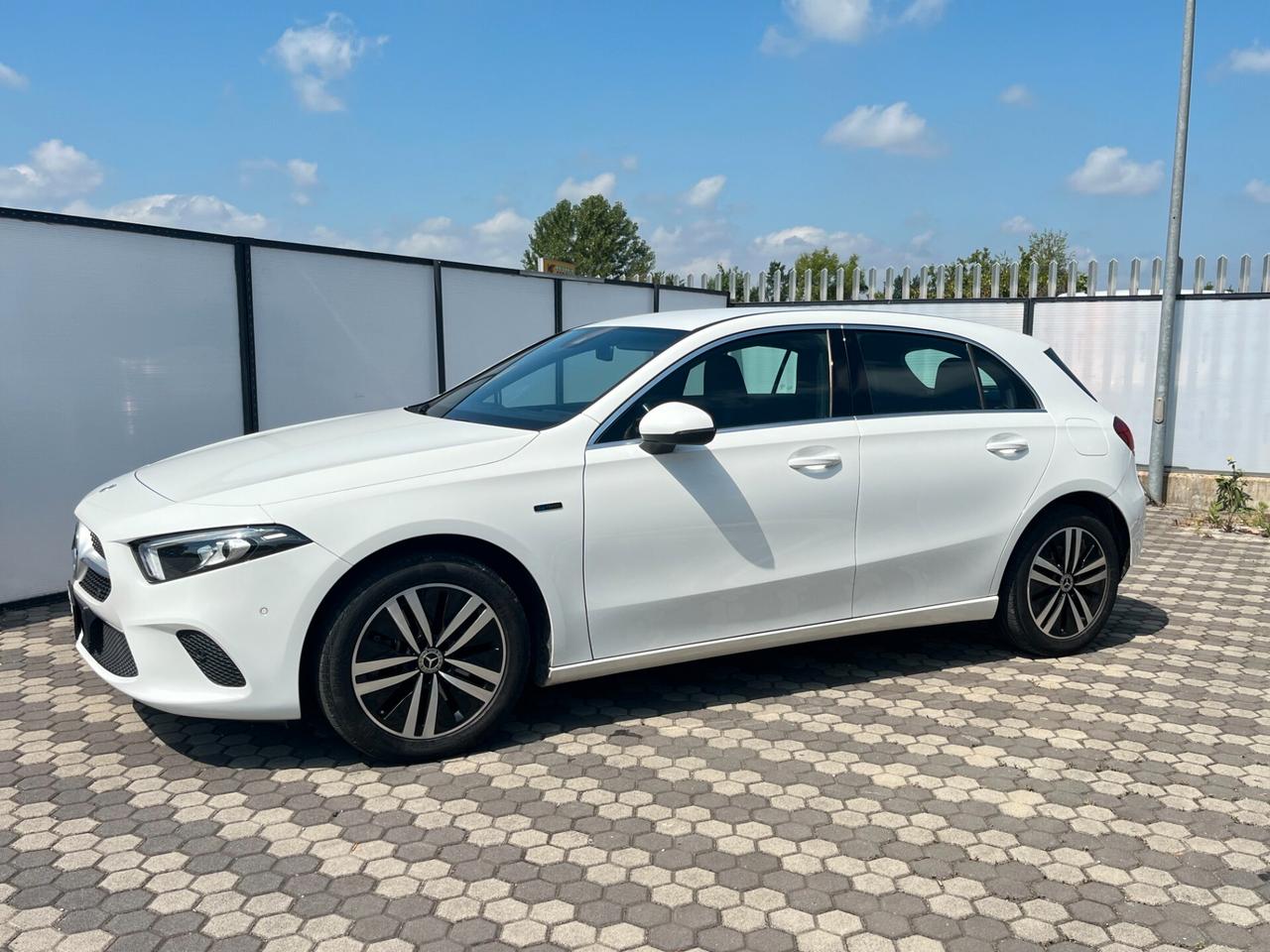 Mercedes-benz A 250 A 250 e Automatic EQ-Power Sport