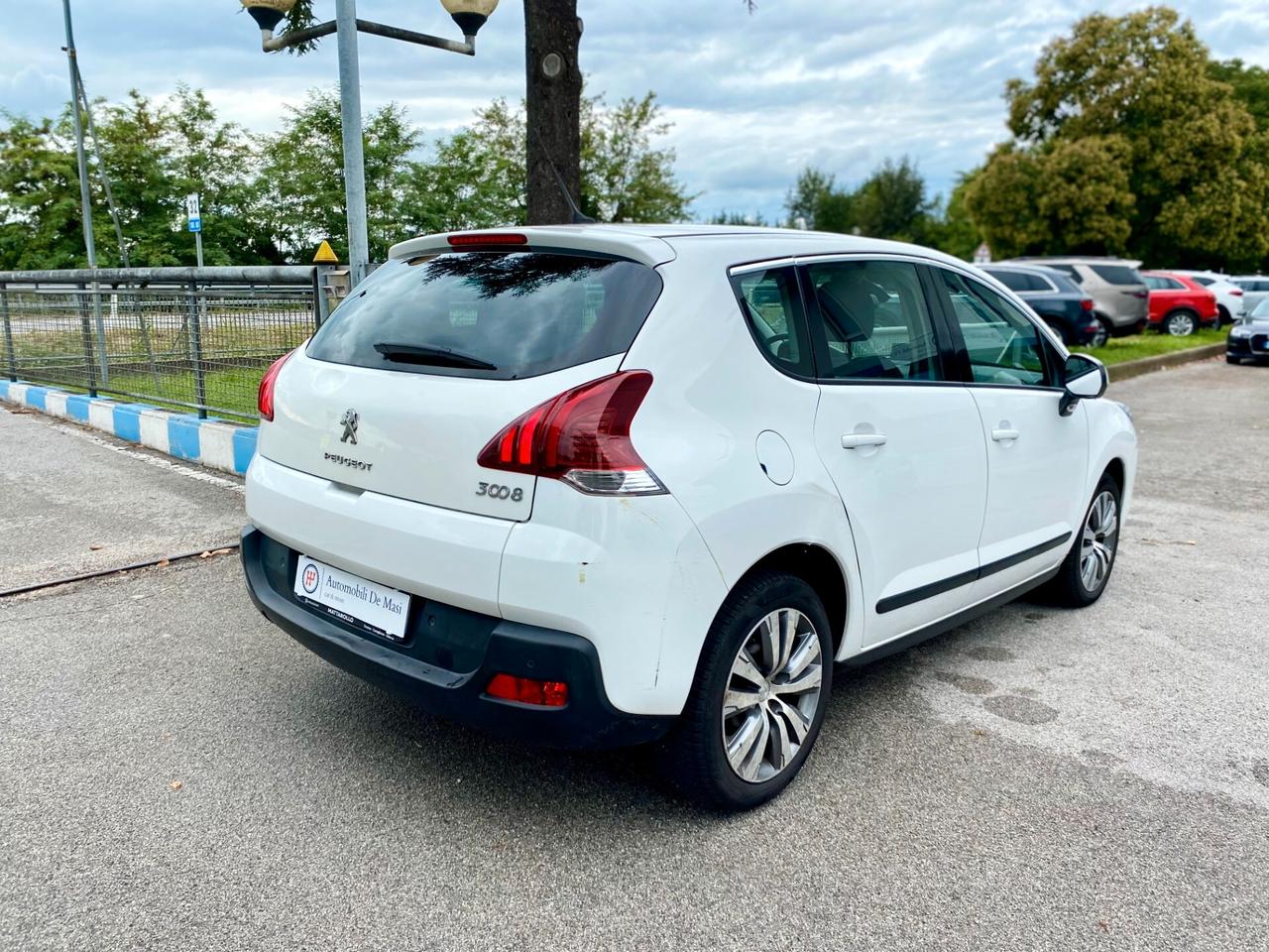Peugeot 3008 1.6 hdi 8v Active 115cv fap FL UNICO PROPRIETARIO