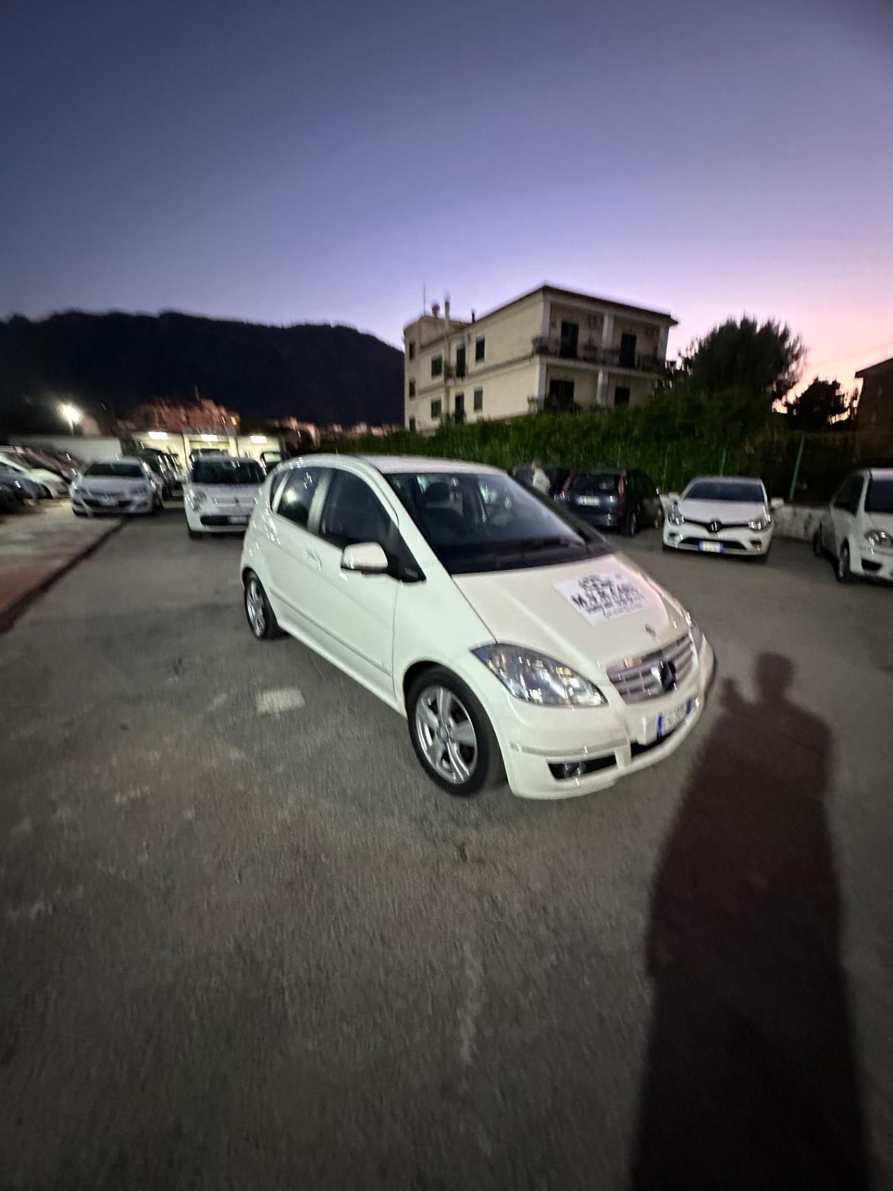 Mercedes-benz A 160 CDI BlueEFFICIENCY Avantgarde