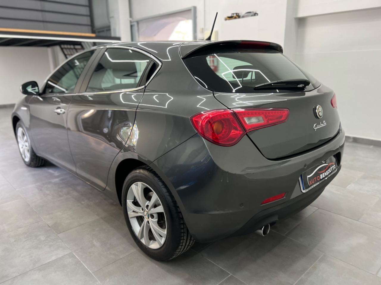 Alfa Romeo Giulietta 1.6 JTD 105 CV Distinctive 201