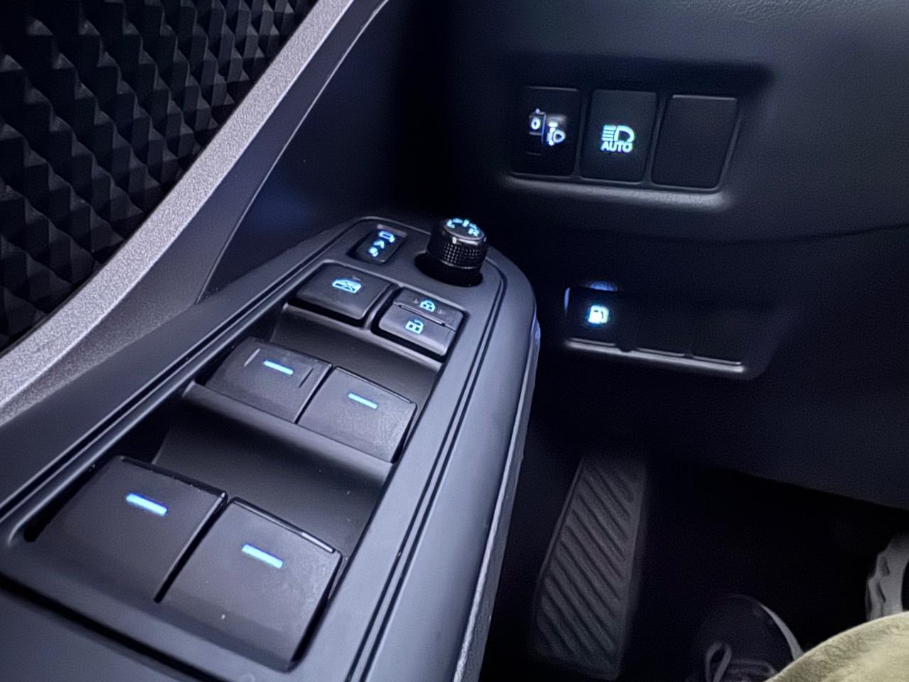 Toyota C-HR 1.8 Hybrid 122Cv E-CVT Business