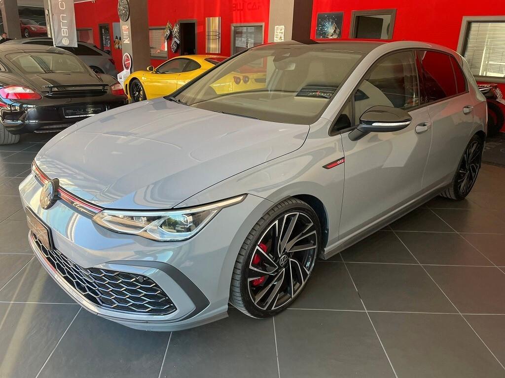 VOLKSWAGEN GOLF GTI PERFORMANCE 245cv DSG