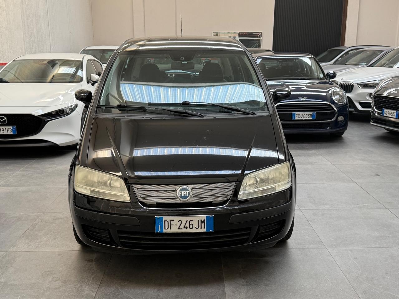 Fiat Idea 1.2 16V BlackLabel