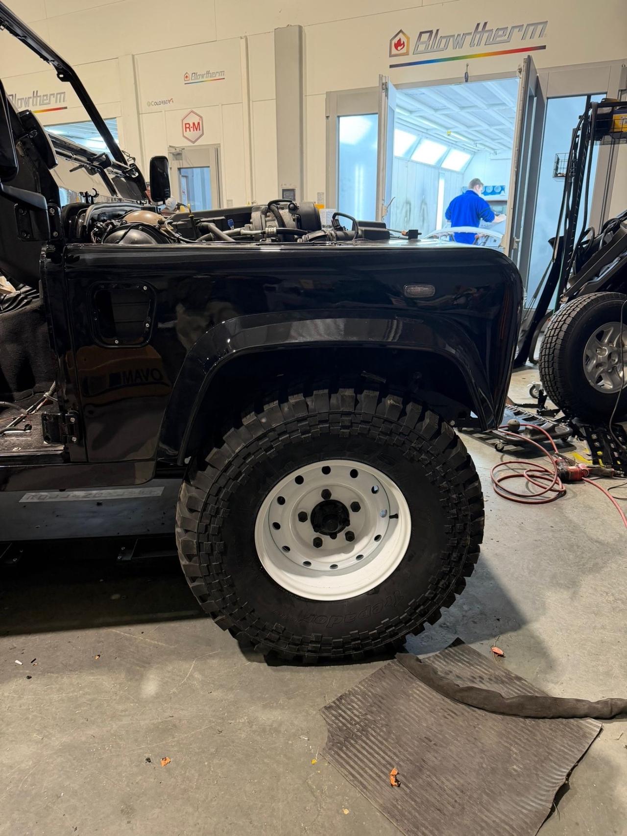 Land Rover Defender 110 2.4 TD4 SE -7 posti-