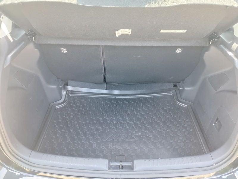 Toyota Yaris Hybrid Business