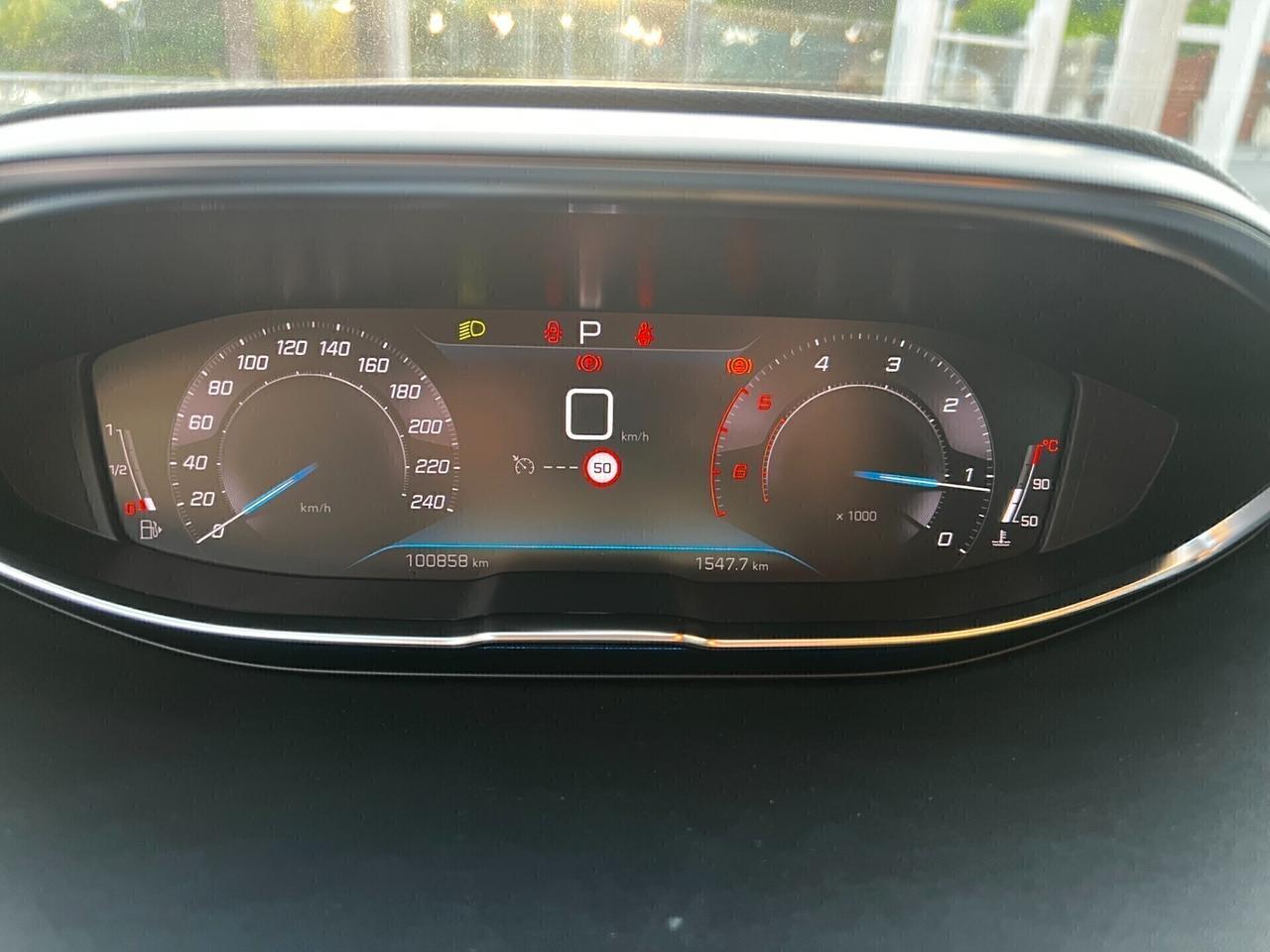 Peugeot 3008 BlueHDi 130 CV-AUTO-2021