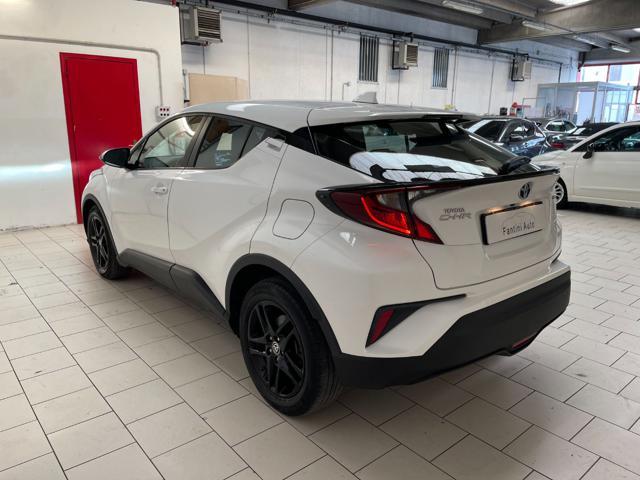 TOYOTA C-HR 1.8 Hybrid E-CVT Black Active Business