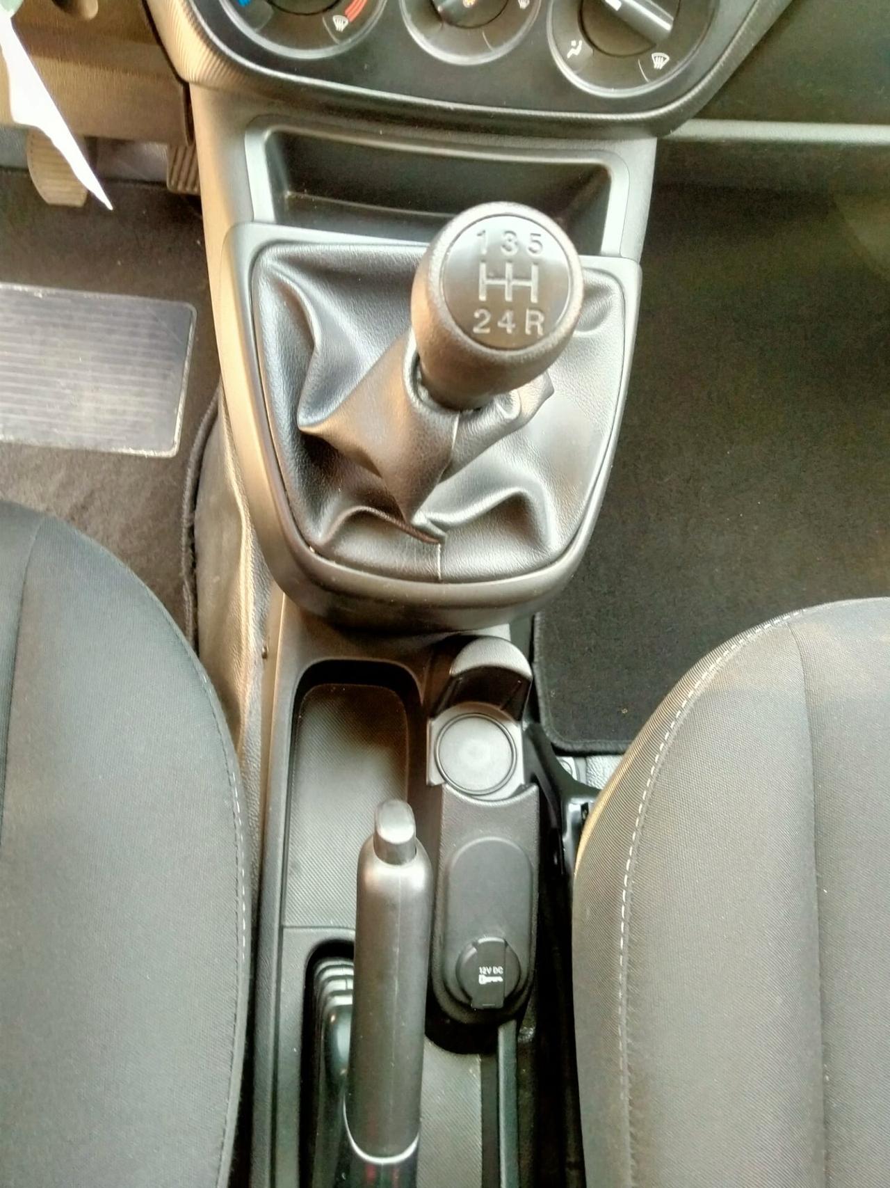 Fiat Fiorino 1.3 mtj 95 cv 2022 Professional Display Full Opt
