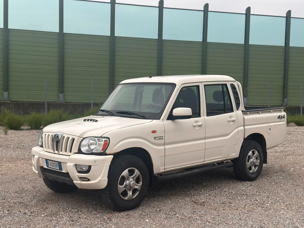 Mahindra Goa 2.2 CRDe 16V 4WD Autocarro GLX