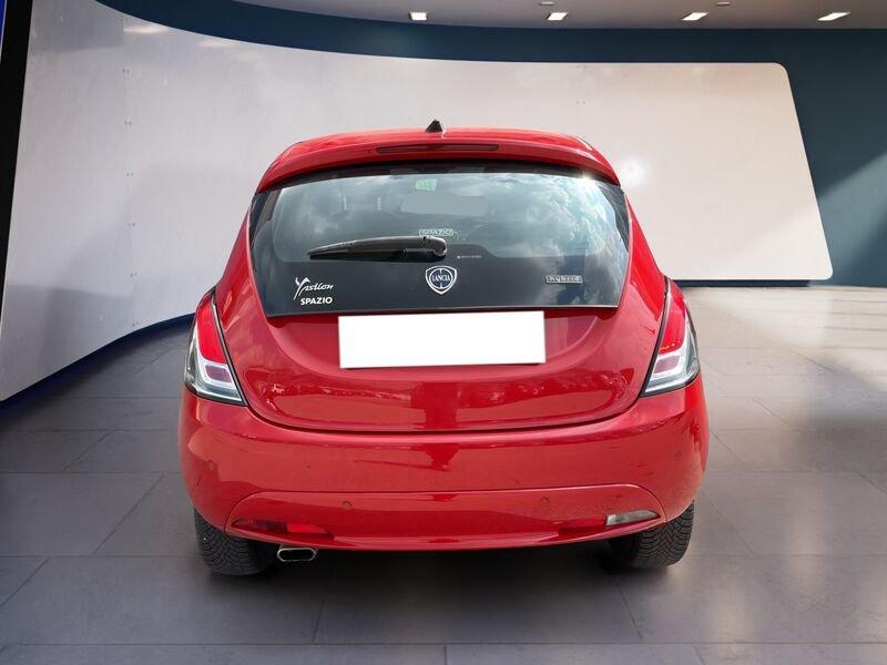 Lancia Ypsilon III 2021 0.9 t.air Silver metano 70cv