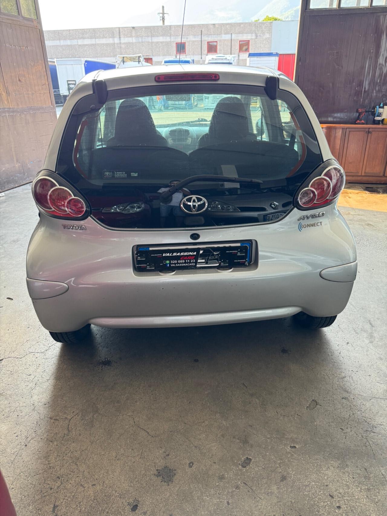 Toyota Aygo 1.0 12V VVT-i 5 porte Cool Soda Connect